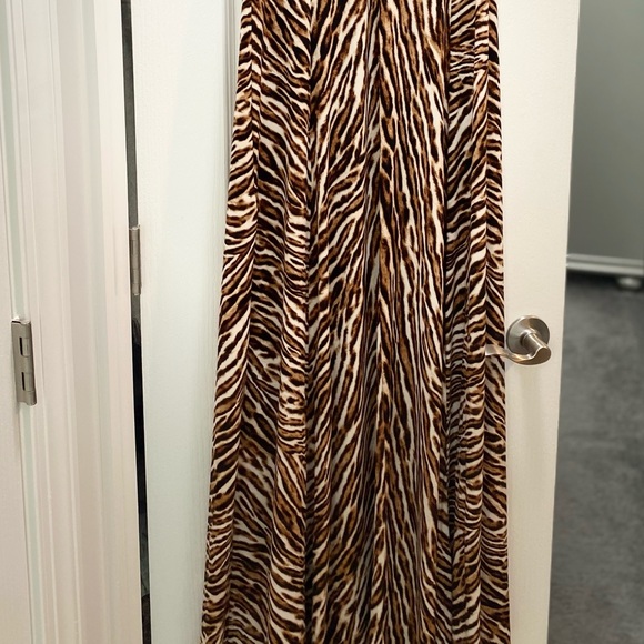 Michael Kors Maci Dress - Picture 9 of 9